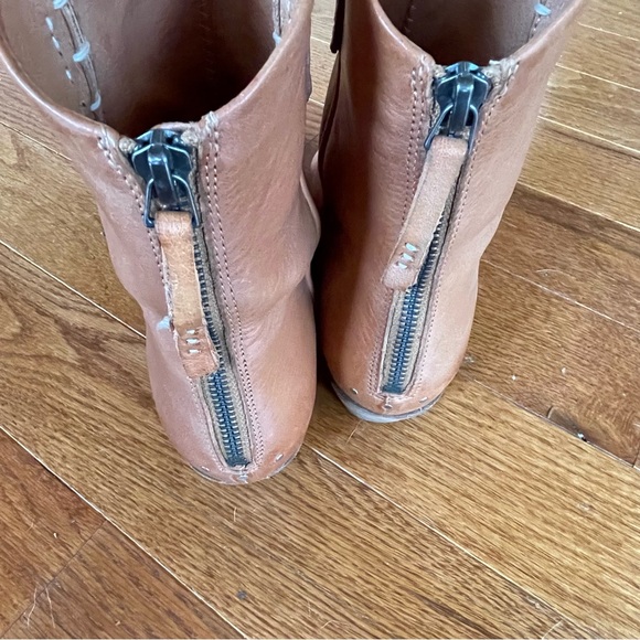 We the Free Wesley Ankle Boot - Picture 6 of 9